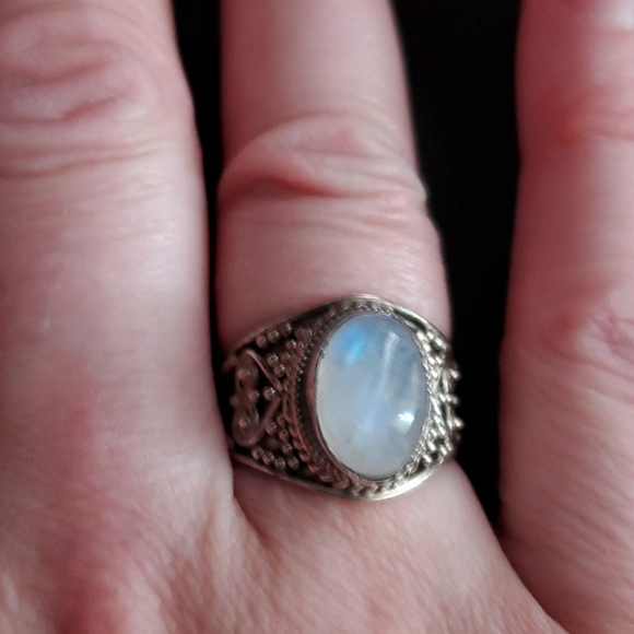 Sterling  🌈 rainbow  moon stone ring - Picture 4 of 6